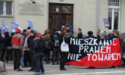 10.02.2011 Poznań miastem bez kontenerów – relacja z pikiety 10.02.2011 Poznań miastem bez kontenerów – relacja z pikiety