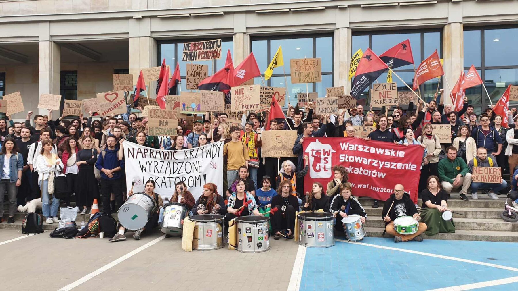 Bieżące walki mieszkaniowe w Polsce: jak je wspierać Bieżące walki mieszkaniowe w Polsce: jak je wspierać